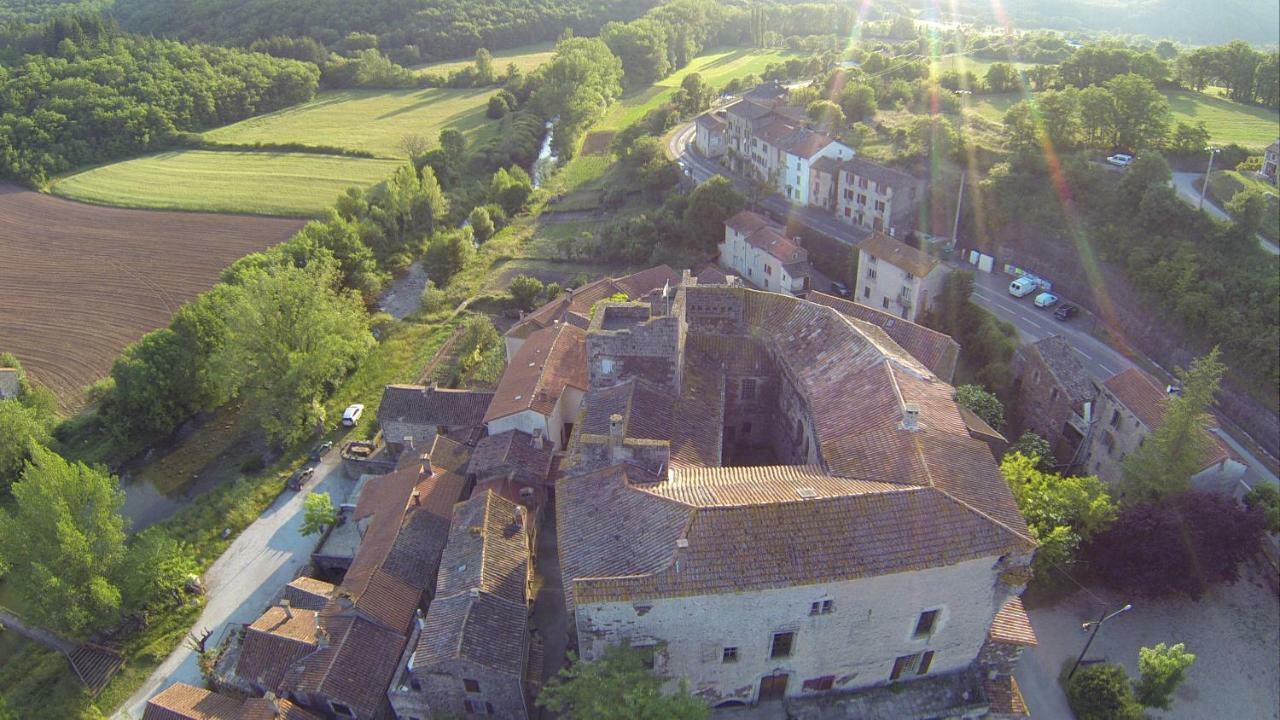 Chateau De Latour Sur Sorgue Marnhagues-et-Latour Dış mekan fotoğraf